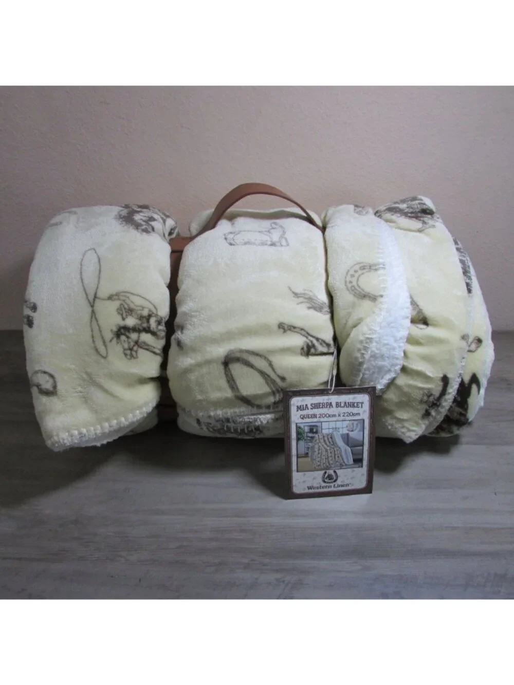 NWT Beige Rodeo Queen Mia Sherpa Blanket Western Linen